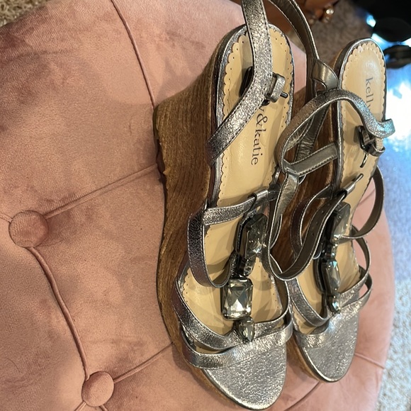 Kelly & Katie Silver Espadrille - Picture 5 of 6